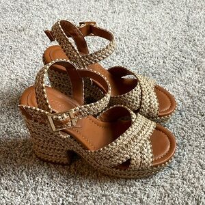 ASOS DESIGN Twiggy cross strap wedges in natural raffia